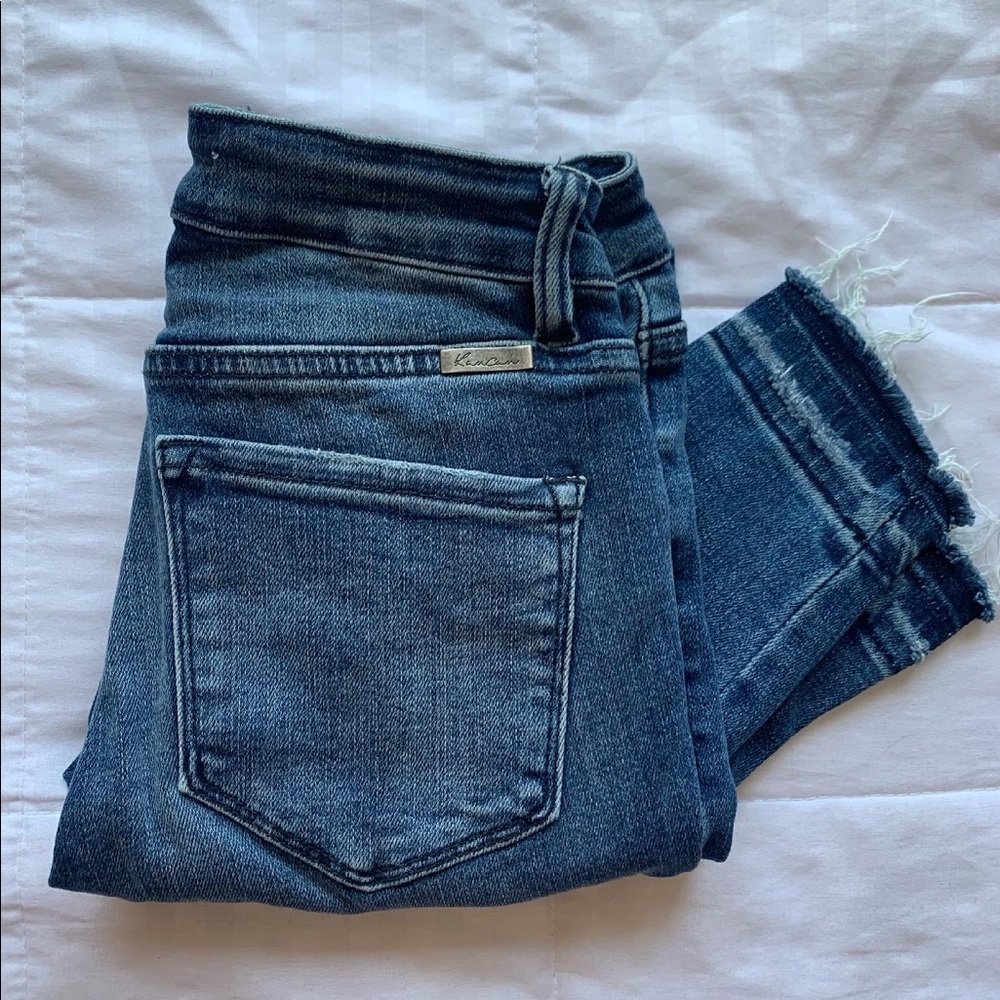 KanCan high rise distressed skinny jeans. Size 23.